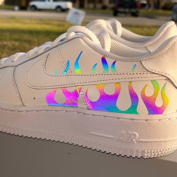 Women’s Nike Air Force 1s - Picture 2 of 3